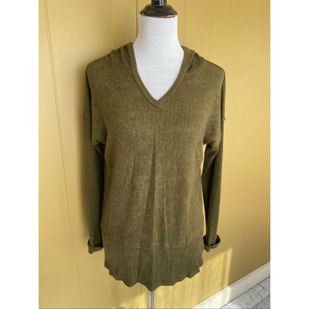 Bobeau women L pullover longsleeve lightweight hooded sweater olive green